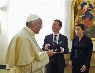 Image: Pope Francis receives Mark Zuckerberg