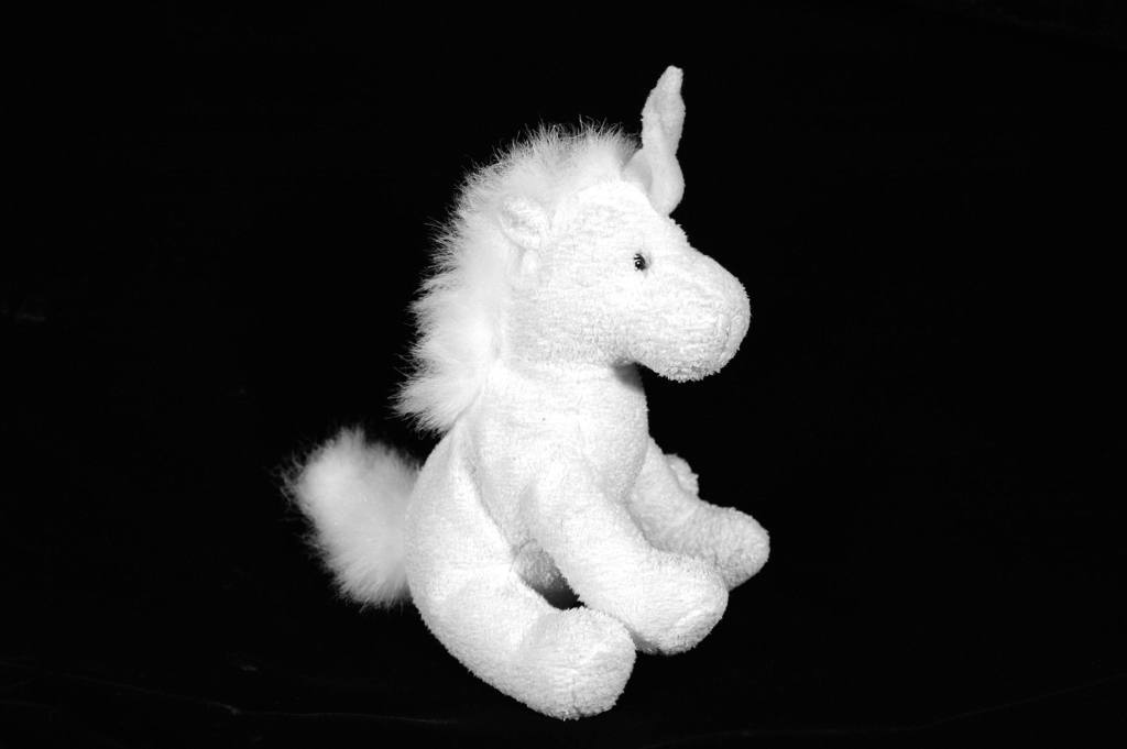 toy unicorn