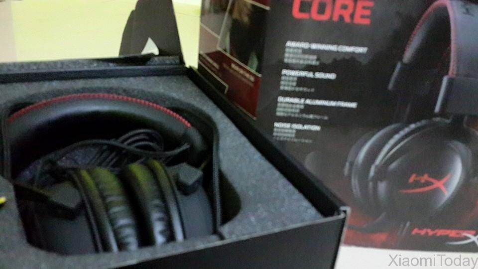 Kingston HYPERX Cloud Core KHX Gaming Headset Packaging