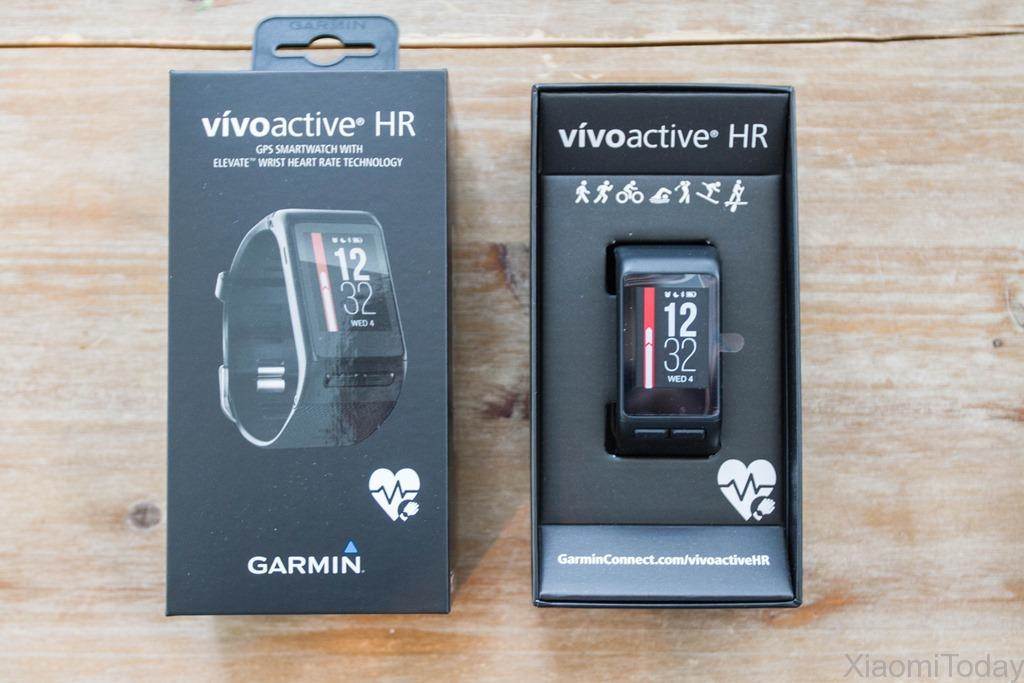 Garmin Vivoactive HR Smartwatch Packaging