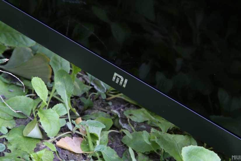 Xiaomi Mi TV 3S 65-inch Mi Logo