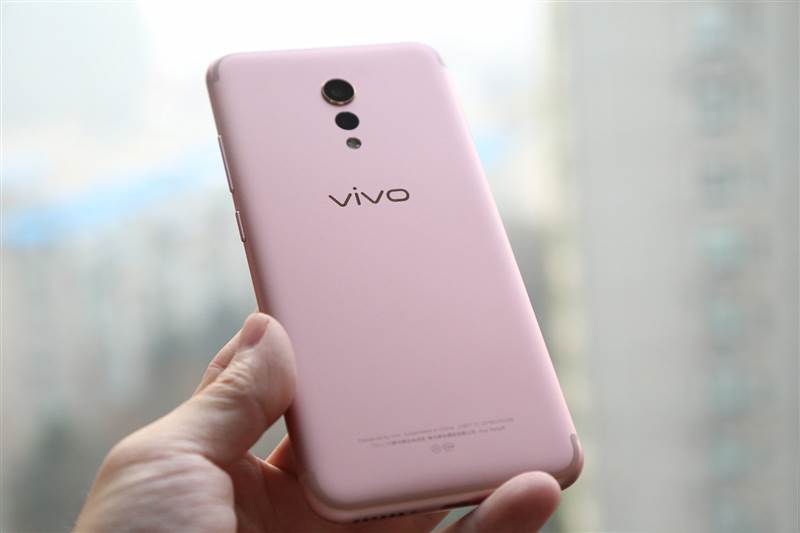 vivo-xplay6 design