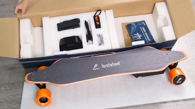 Landwheel L3 Adult Four-Wheel Skateboard