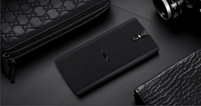 Doogee BL7000