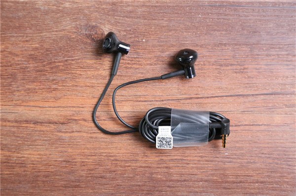 Xiaomi Half-In-Ear Earphones