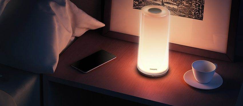 Mijia Smart Bedside Lamp vs Phillips Smart Bedside Lamp