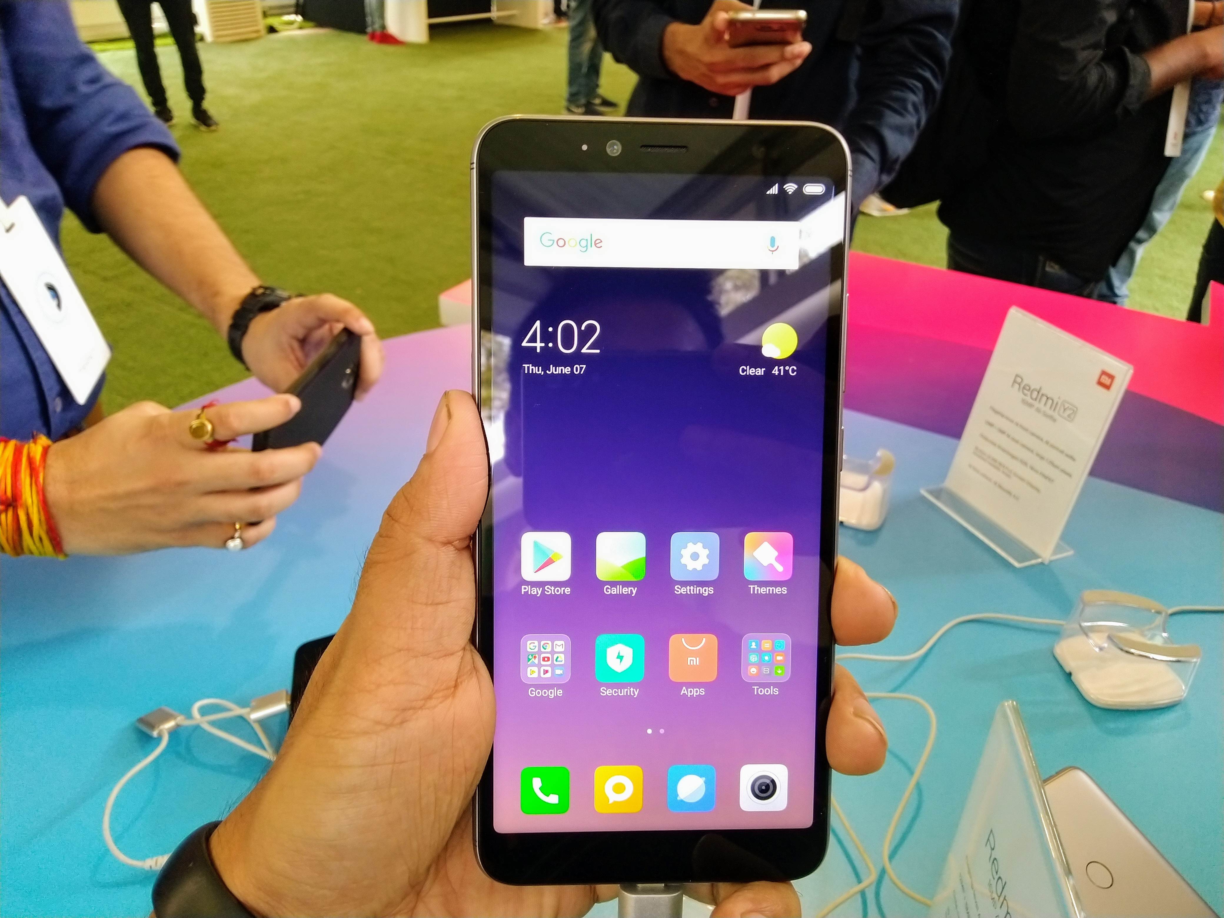 Redmi Y2 Smartphone