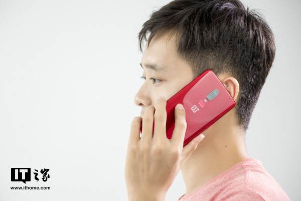 red flagship phones