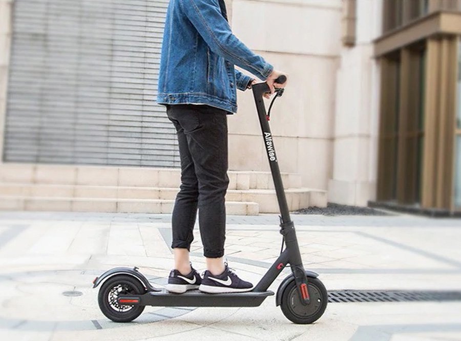 Alfawise M1 Folding Electric Scooter