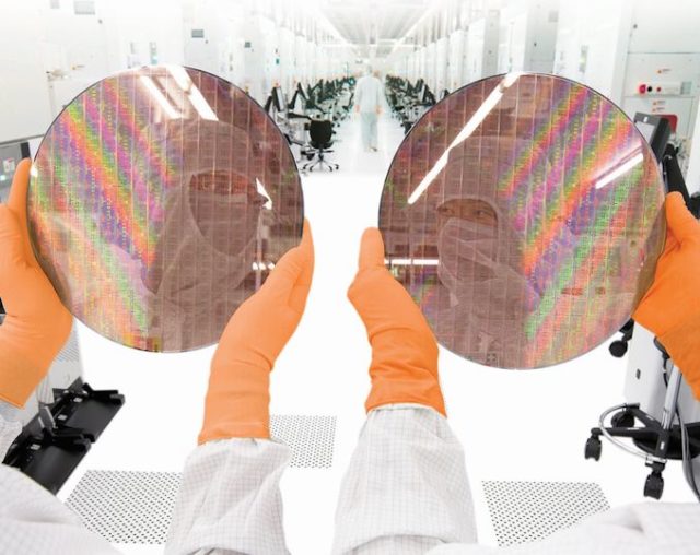 A Big Bet on SOI: GlobalFoundries Preps Another Supply...