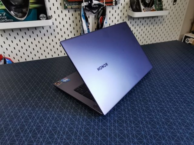 Honor Magicbook 14 Notebook Review: Where Style Paints a...