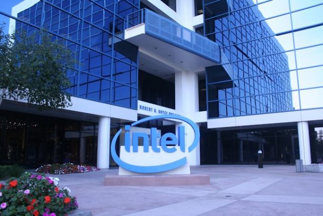 Intel Reorganizes In Wake of 7nm Woes; Chief Engineering...