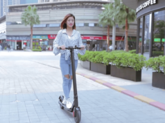Megawheels S5S Folding Electric Scooter arrives with 250W