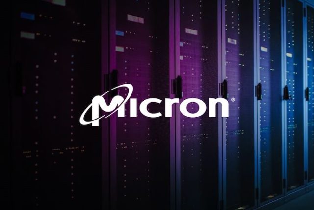 Micron Samples 256 GB DDR5-8800 MCR DIMMs: Massive Modules...
