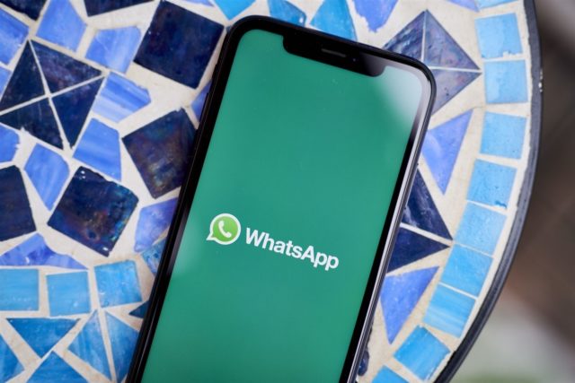 Meta's WhatsApp Is adding a new AI assistant for...