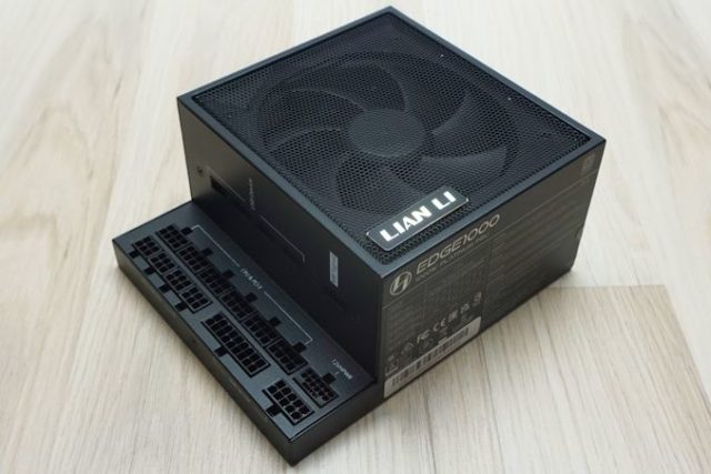 The Lian Li EDGE EG1000 1000W ATX 3.1 PSU Review: Power On...