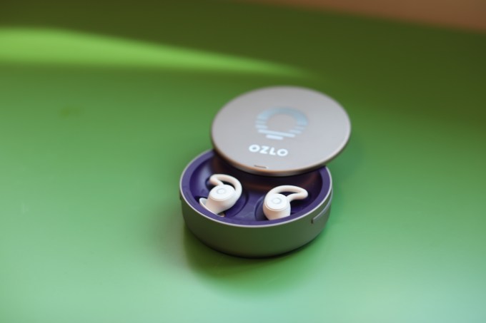 Ozlo Sleepbuds in charging case