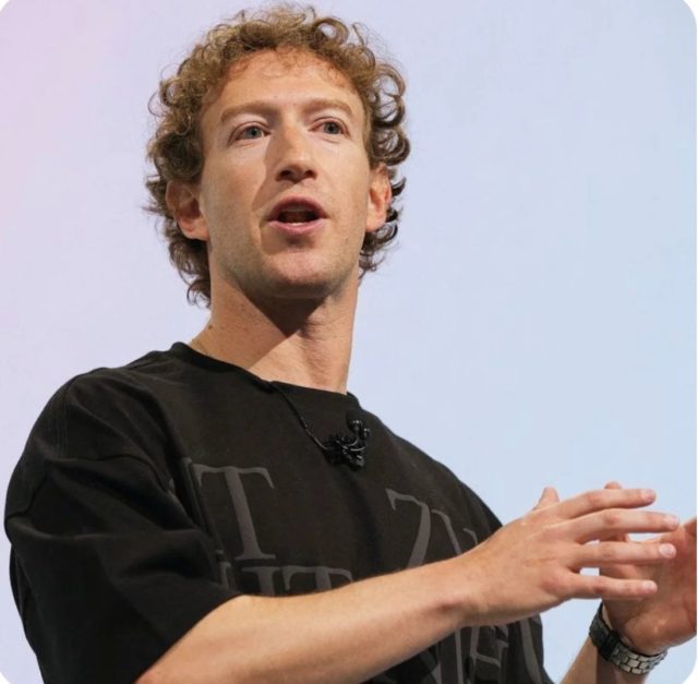 1748811945_Meta-Reunites-With-Fired-Oculus-Founder-Palmer-Luckey-to-Dev.jpg Mark Zuckerberg.