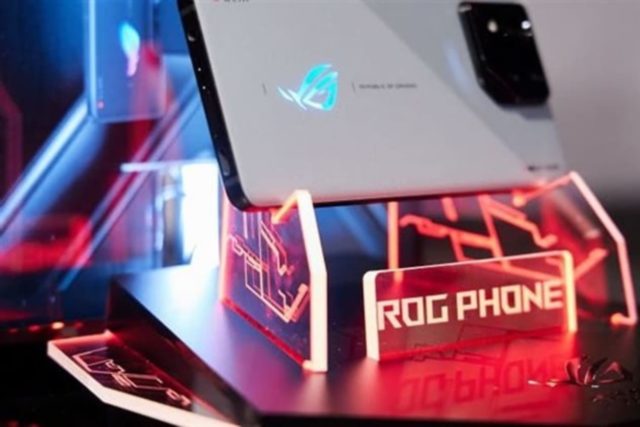 Asus halts 2026 smartphone plans, eyes entry into drone...