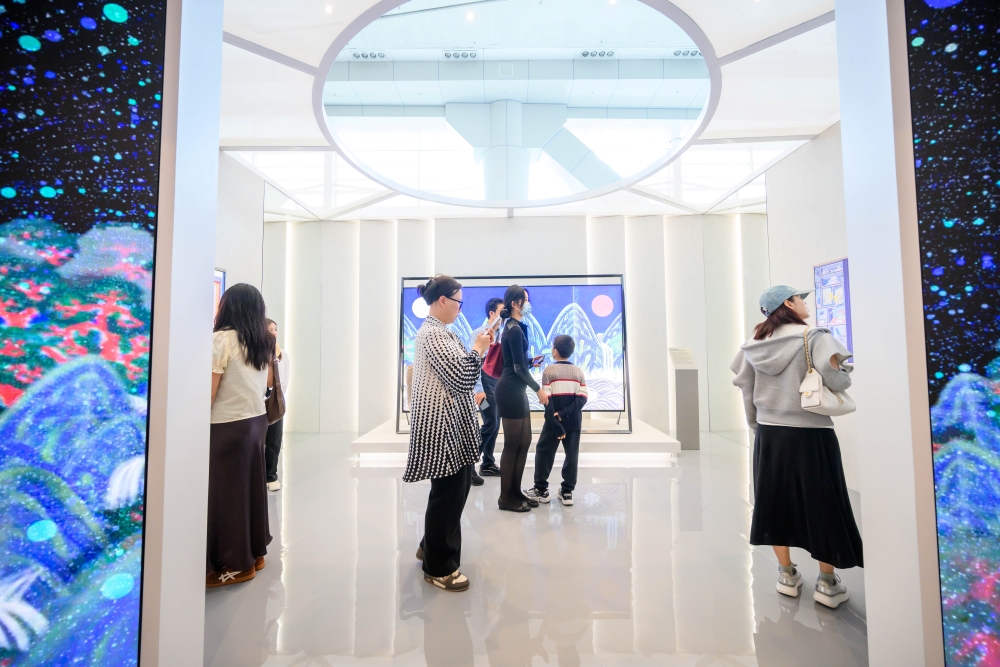“Crossing Time, Crossing Space” unfolds through Samsung’s partnership with the National Museum of Korea.