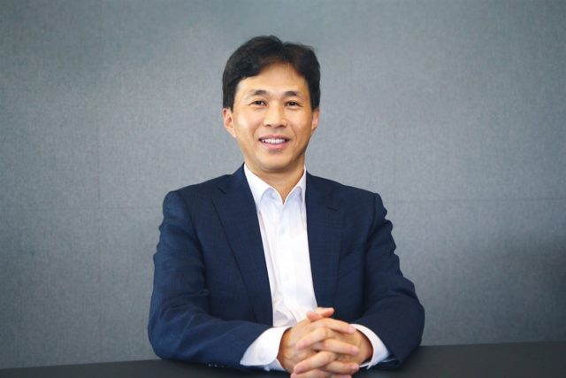 SK-Hynix-CEO-expected-to-meet-Microsoft-executive-on.jpg SK Hynix CEO expected to meet Microsoft executive on...