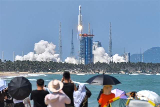 Chinas-Starlink-challenger-Qianfan-seeks-US740M.jpg China's Starlink challenger Qianfan seeks US$740M...