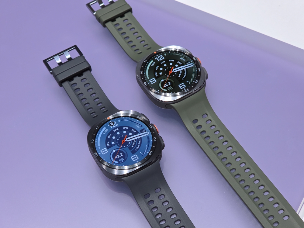 Galaxy Watch Ultra2 is available in a 47-millimeter size.
